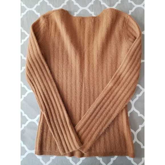 **SHIPS DEC 19** Naadam 100% Cashmere Camel Brown V Neck Sweater Small - Picture 2 of 5